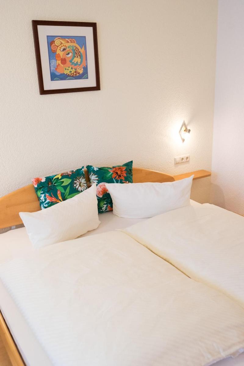 Gaestehaus Maeder Am Hafen Uhldingen-Muehlhofen Room photo